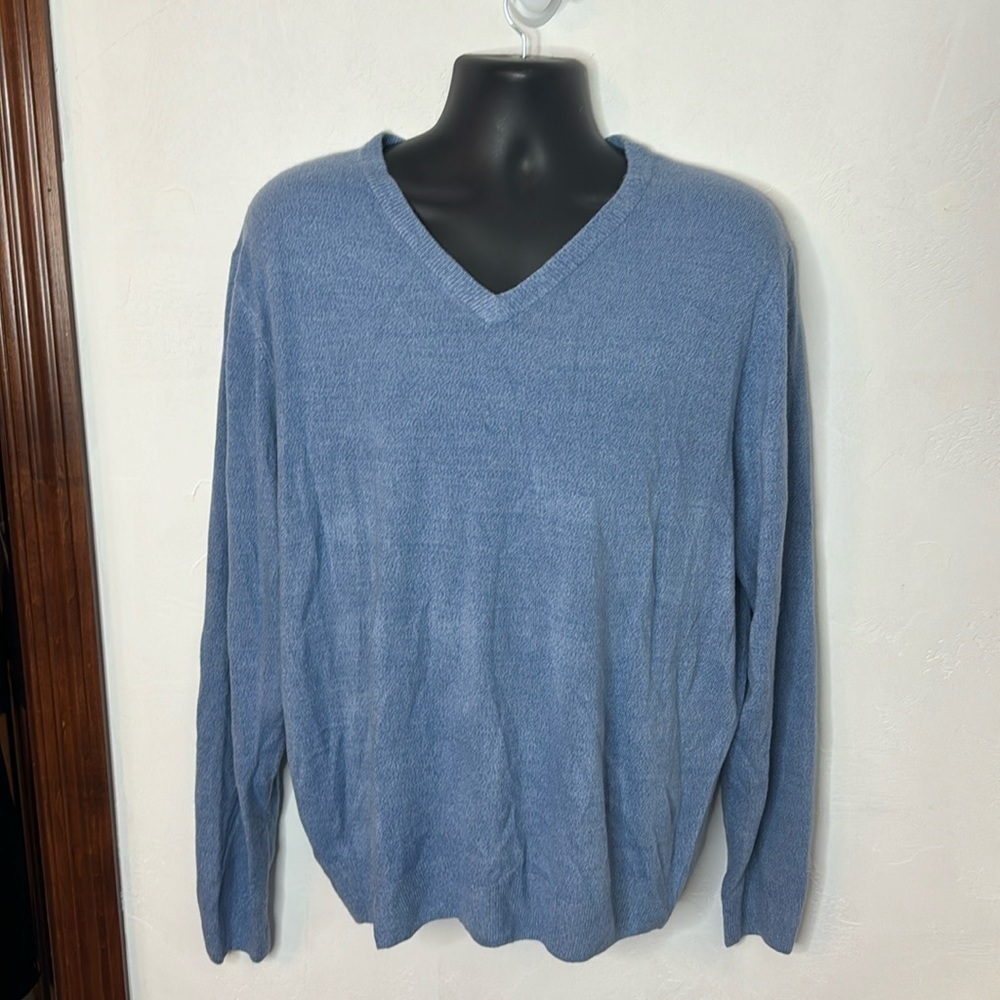 John Bartlet Blue V-Neck Sweater Size XL
